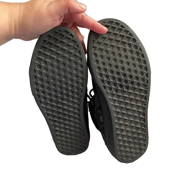 VANS Hightop Star Wars Shoes GUC - Picture 6 of 8